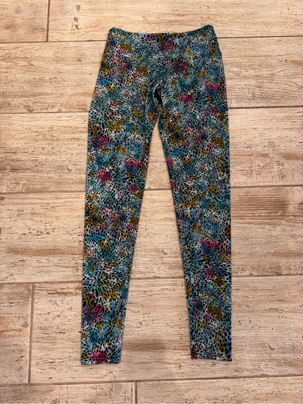 Onzie Multicolor Leopard Print Leggings